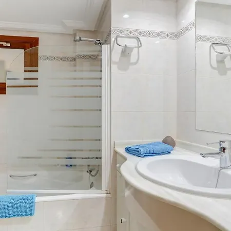 Apartment Colomar 8 *