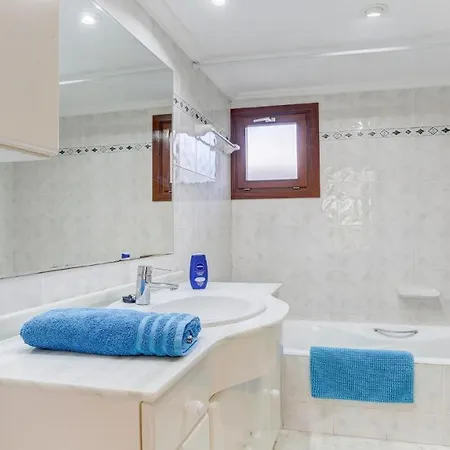 Apartment Colomar 8 *